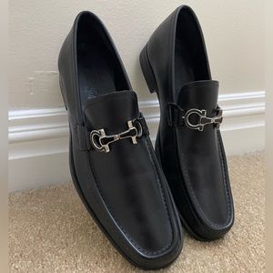 Salvatore Ferragamo Men's Black Loafers Chris Leather